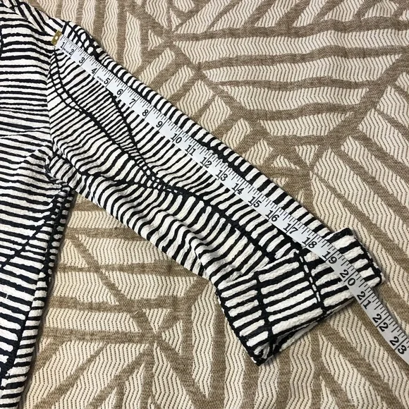 IC by Connie K Black and White Stripped & Textured Blazer - Picture 15 of 16